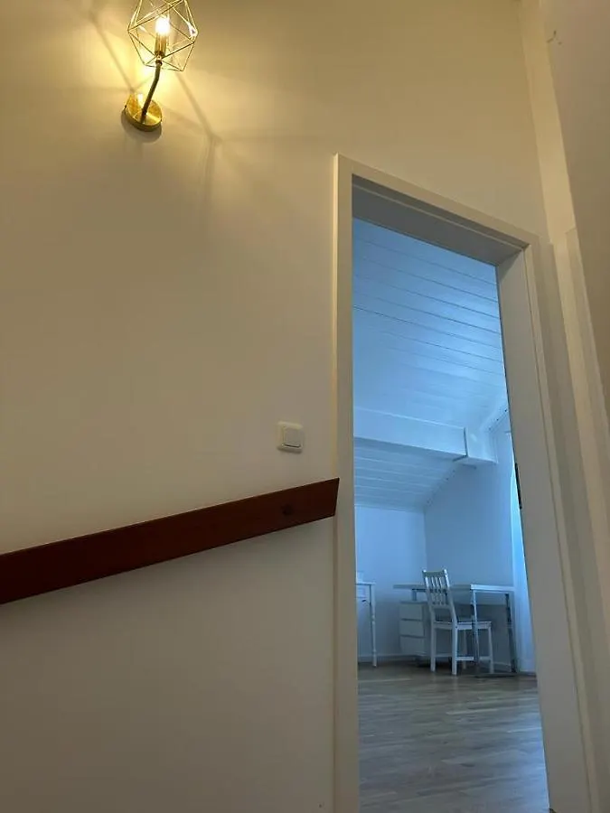 Lichtdurchflutete 90 M2 Drei Zimmer Duplexwohnung In Altperlach Munich Apartment