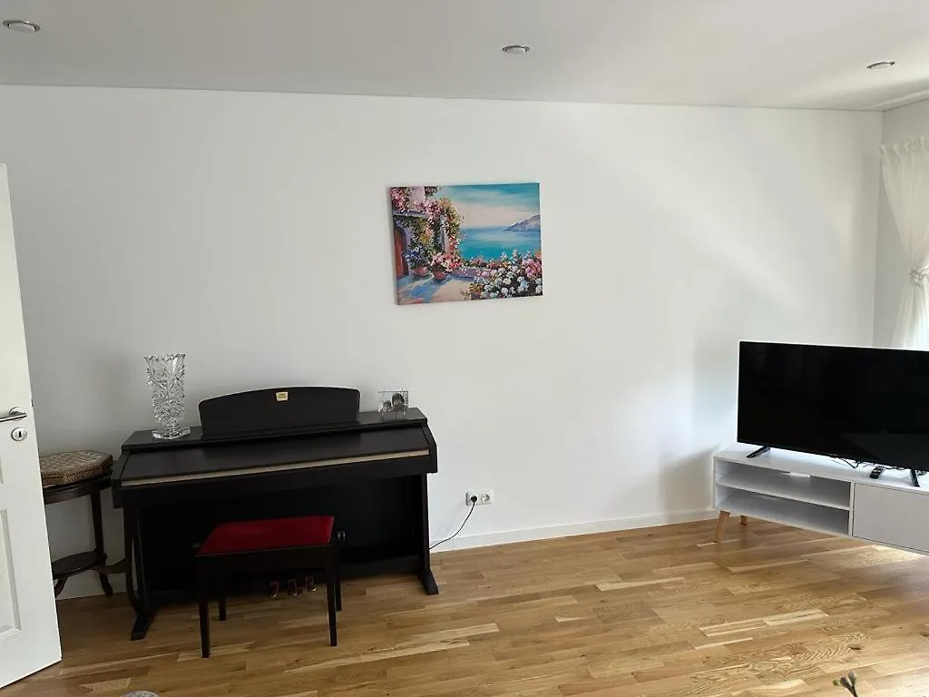 Lichtdurchflutete 90 M2 Drei Zimmer Duplexwohnung In Altperlach Munich 0*,