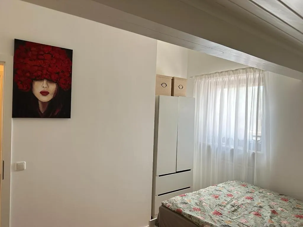 Lichtdurchflutete 90 M2 Drei Zimmer Duplexwohnung In Altperlach Munich Apartment