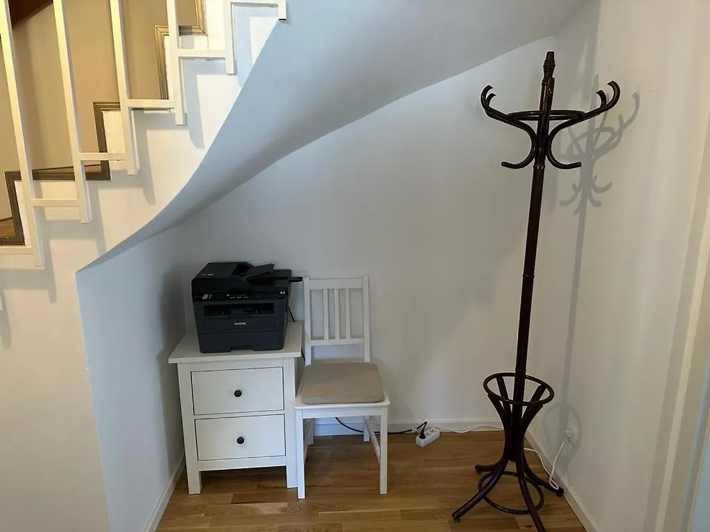 Apartment Lichtdurchflutete 90 M2 Drei Zimmer Duplexwohnung In Altperlach Munich
