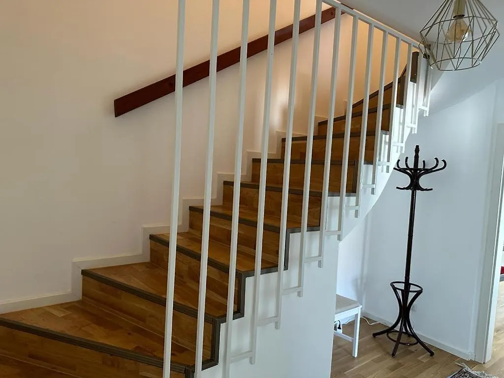 Lichtdurchflutete 90 M2 Drei Zimmer Duplexwohnung In Altperlach Munich Germany