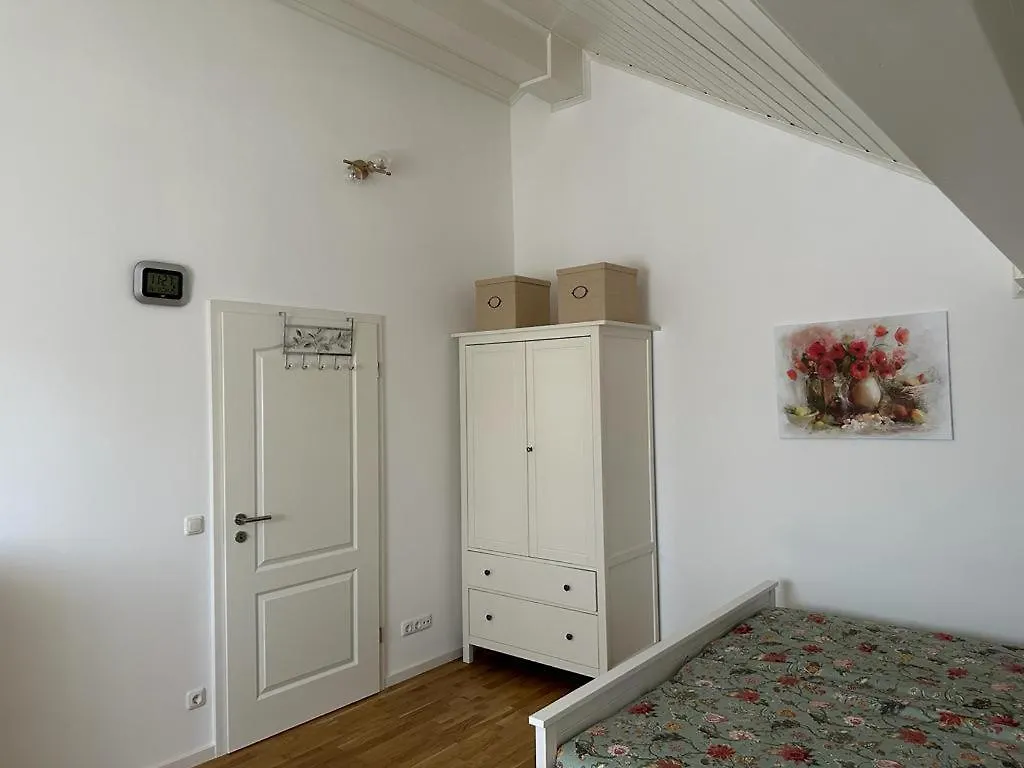 Lichtdurchflutete 90 M2 Drei Zimmer Duplexwohnung In Altperlach Munich Germany