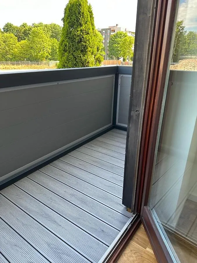 Lichtdurchflutete 90 M2 Drei Zimmer Duplexwohnung In Altperlach München Apartman